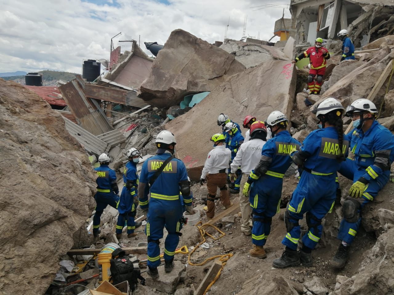 Localizan El Cuerpo De Uno De Los Menores En El Cerro Del Chiquihuite