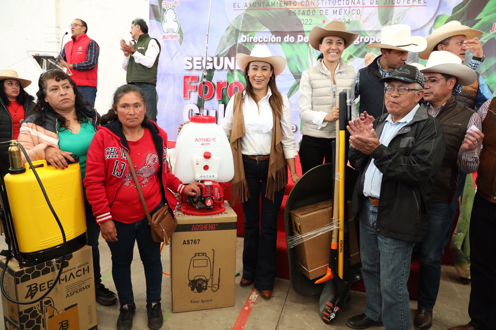 Entregan Apoyos Forestales Y Agr Colas A Productores Del Norte De La