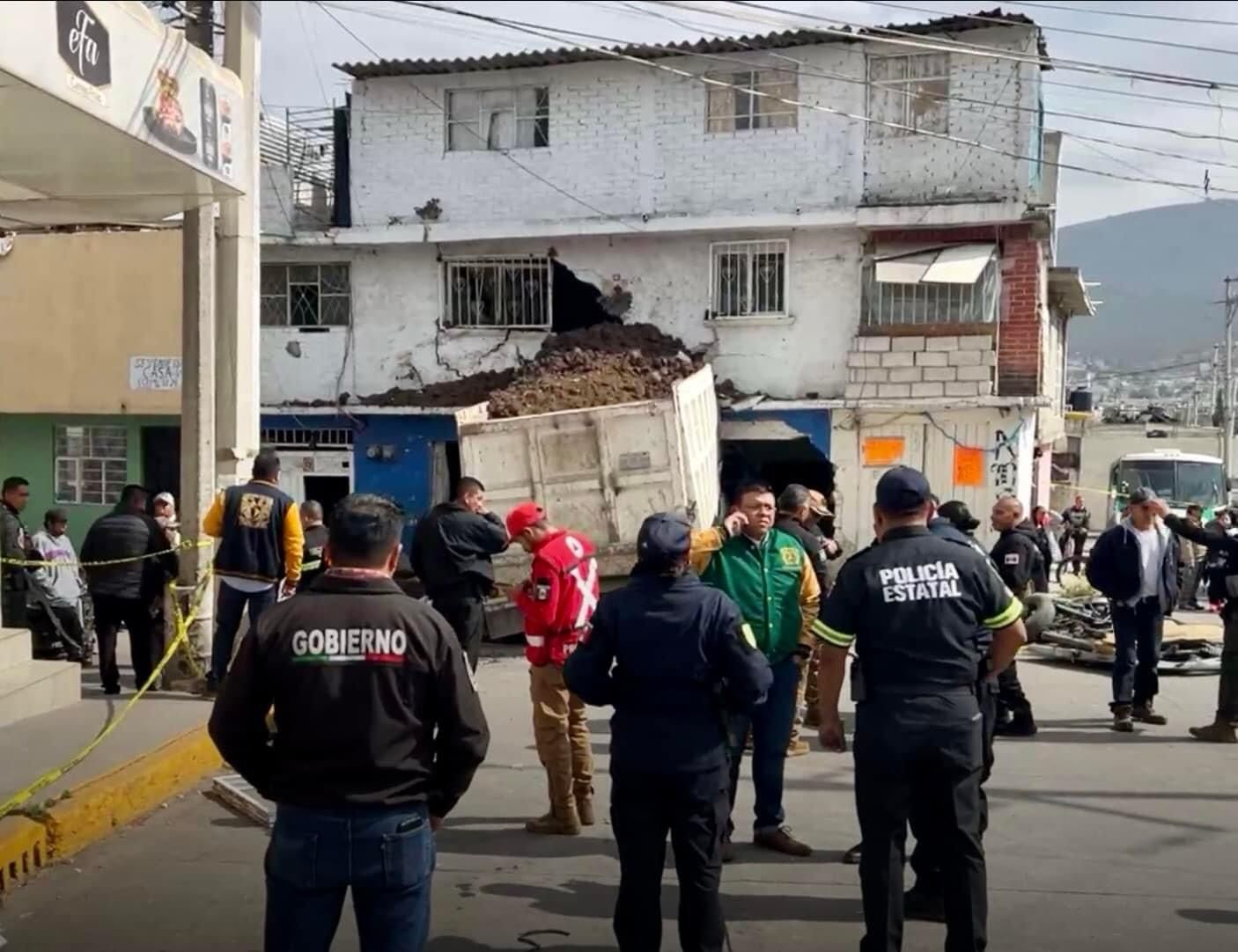 Unidad De Carga Se Queda Sin Frenos Mueren Dos Personas Y Tres