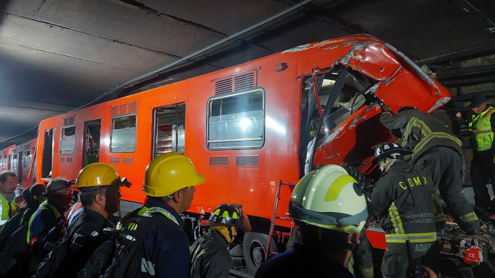 Sepultan En Naucalpan A Yaretzi Hernández, Fallecida En El Choque Del ...